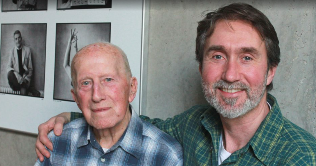 „Každá ruka vypráví svůj příběh,“ říká historik Bouška. Projekt Ruce uranu připomíná osudy jáchymovských vězňů